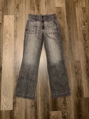 WHITEHOUSEBLACKMARKET Grey super HIGH WAIST Wash Straight-Leg Jeans